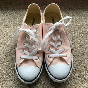 Pink Women’s Converse Dainty Canvas Low Top Sneaker